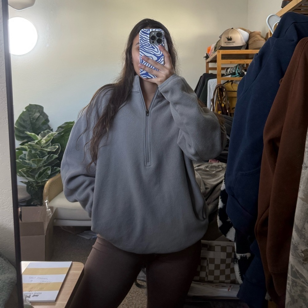 Lululemon Oversized-Fit Fleece Half Zip Size medium - Picture 4 of 10